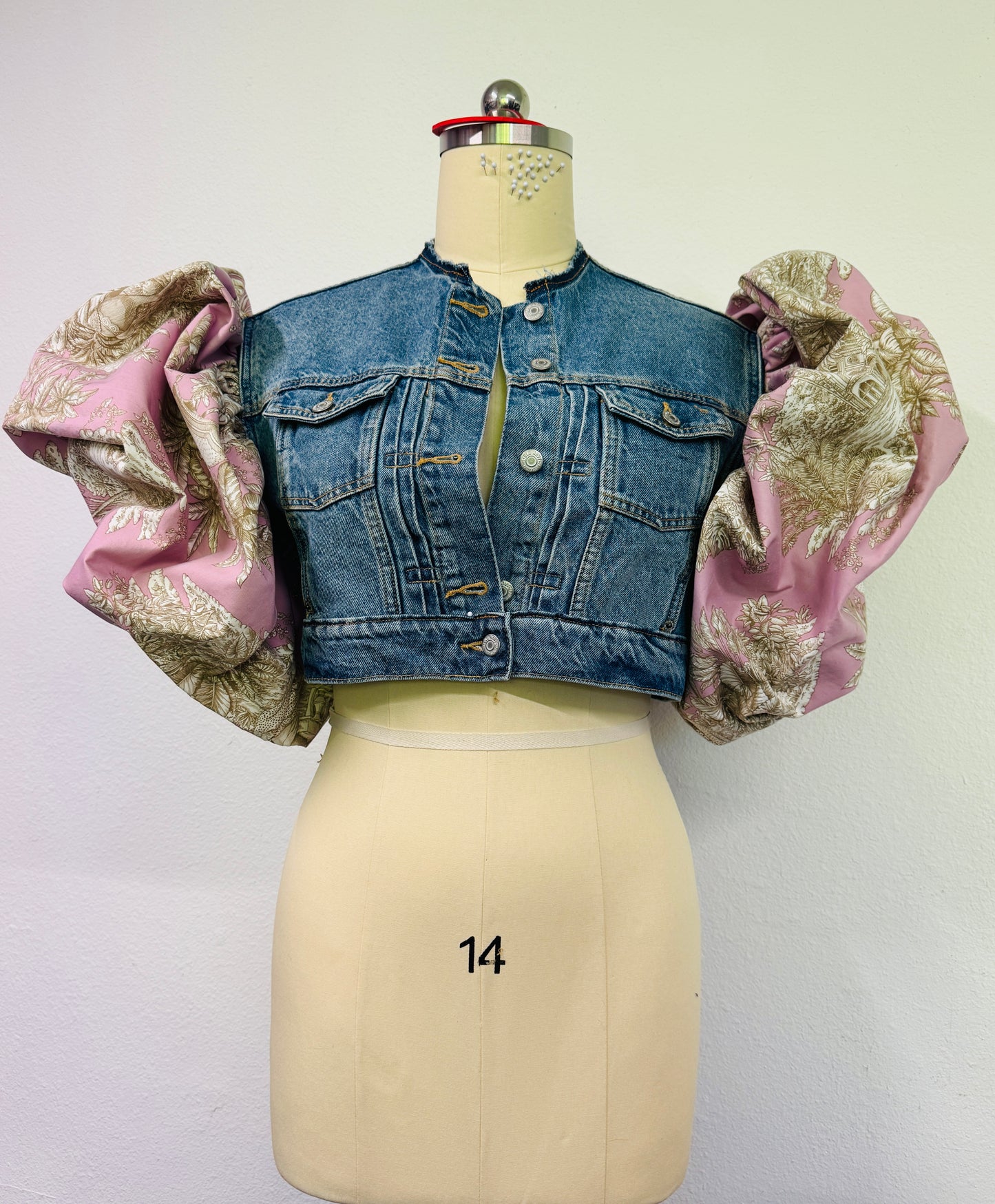 Porcelain Blues Popcorn (Cropped Jacket)